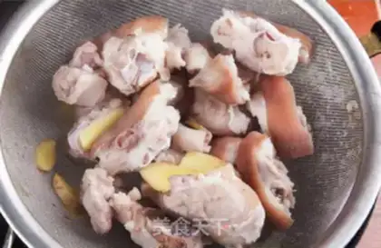 Make Wild ink fish and pig feet step 0