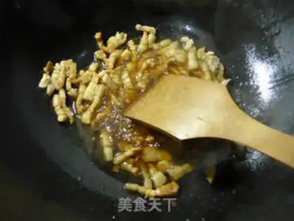 Make Pork onion fried doll food step 4