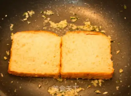 Make Garlic shrimp with garlic bread step 2