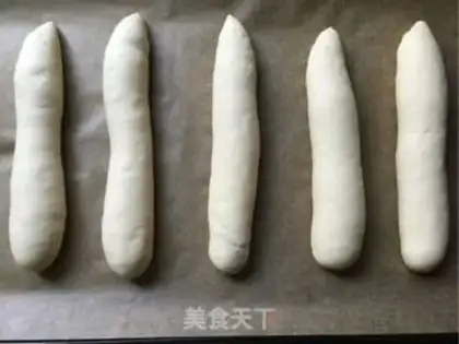 Make caterpillar bean bread step 22