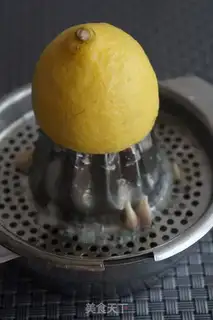 Make Lemon butter salmon step 1