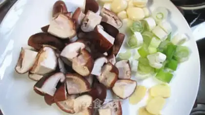 Make Frozen spicy ribs step 3