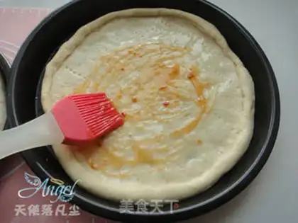 Make Halloween scream pizza step 7