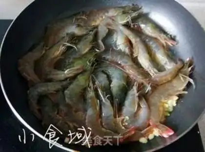 Make Garlic butter shrimp step 3