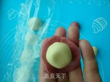 Make Lotus souffle step 7