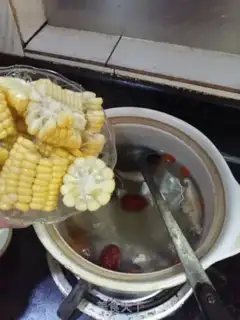 Make Bones corn soup step 1
