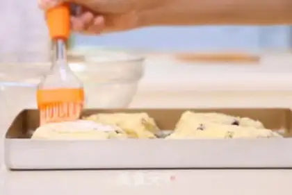 Make Cranberry cream scone step 7