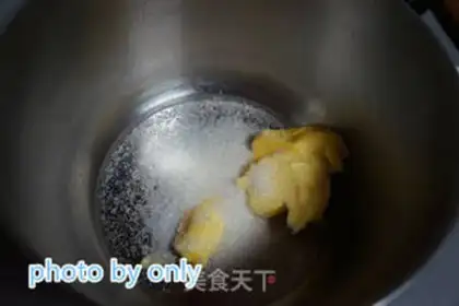 Make A green apple pie with figs step 1