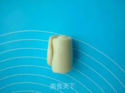 Make Lotus souffle step 14