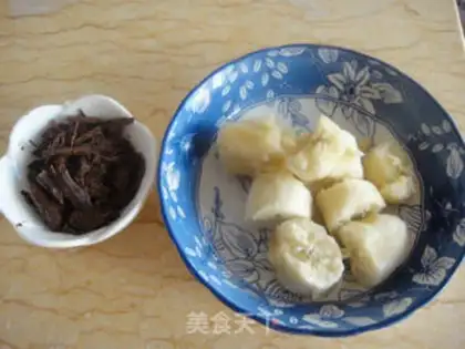Make Banana, black chocolate cake step 1