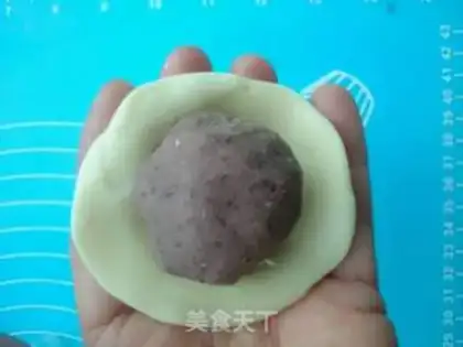Make Lotus souffle step 17