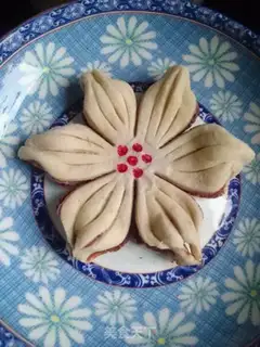 Make Lotus souffle step 24