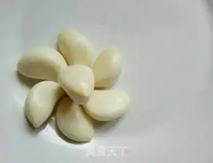 Make Garlic florist step 1