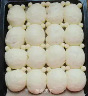 Make Squeeze bear peanut bread step 17