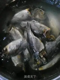 Make Cream peppers for dry fish step 0