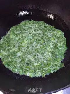 Make Celery leaves stand eggs step 3