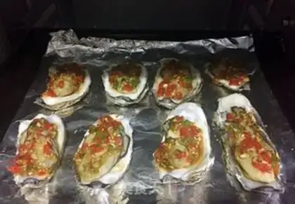 Make Garlic pepper roasted oysters step 5