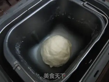 Make Onions of ham rolls step 4
