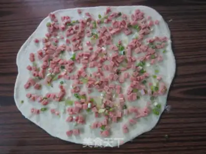 Make Onions of ham rolls step 7
