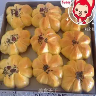 Make Flower bread step 8