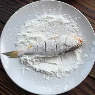 Make Snack, yellow fish step 1