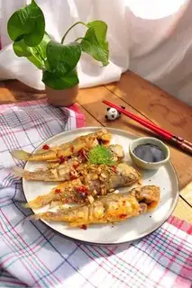 Make Snack, yellow fish step 6