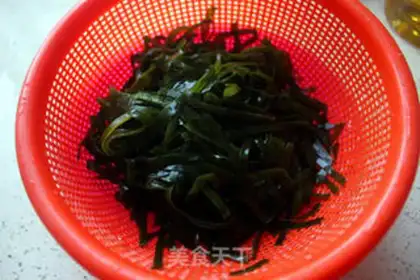 Make Garlic seaweed step 0