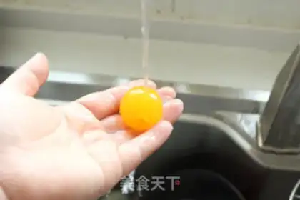 Make Red soufflé step 0