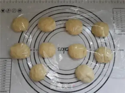 Make Cheese salad bag step 4