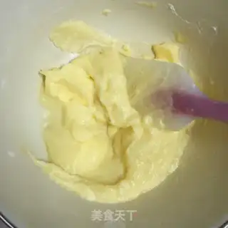 Make Cranberry pound cake step 2