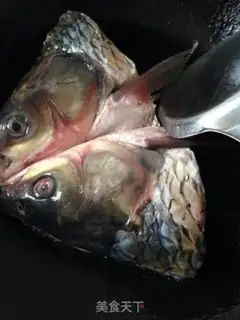 Make Fish head soup step 0
