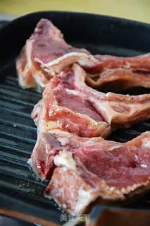 Make Fried lamb chops step 3