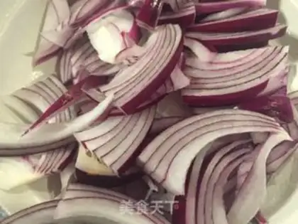 Make Onion fried eggs step 0