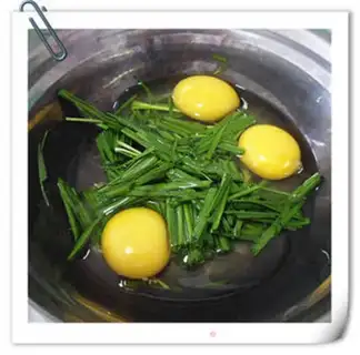 Make Scrambled eggs step 3