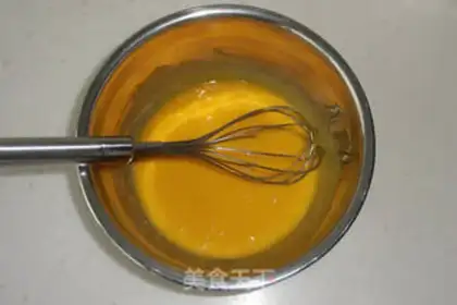Make Coconut chimes step 1