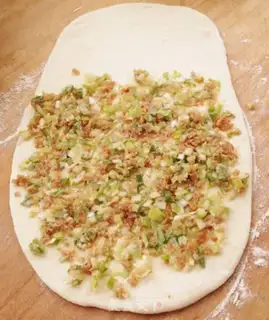 Make Onion slag cake step 4