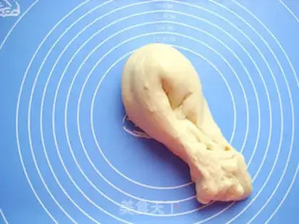 Make Spaghetti bread step 5