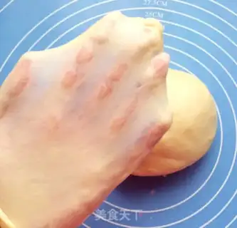 Make Spaghetti bread step 6