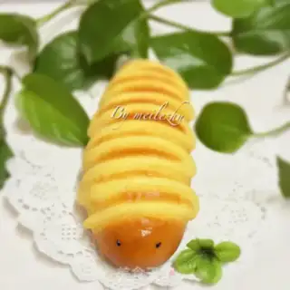 Make caterpillar bread step 23