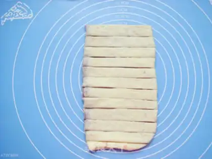 Make Spaghetti bread step 13