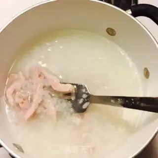 Make Porridge and eggs and pork porridge step 4
