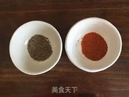 Make Xinjiang roasted lamb chops step 1