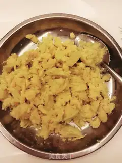 Make Potato chestnut dumplings step 1
