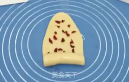 Make Chinese cranberry toast step 14