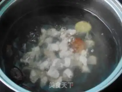 Make Pyramid pig soup step 2