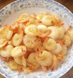 Make Garlic fried shrimp step 4