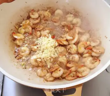 Make Garlic fried shrimp step 7