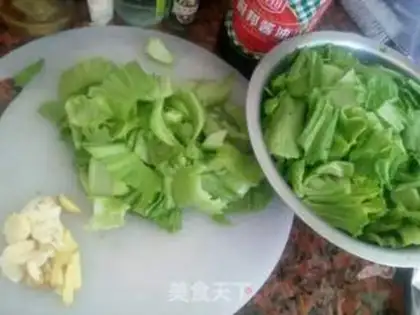 Make Mustard egg soup step 1