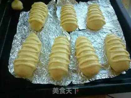 Make caterpillar bean pie step 18