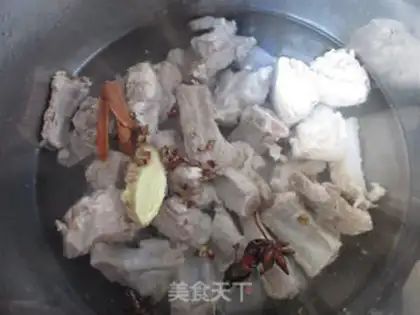 Make Cheese gravy ribs step 5